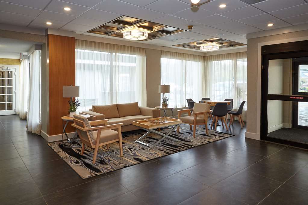 Best Western Plus University Inn Winston-Salem Beltér fotó